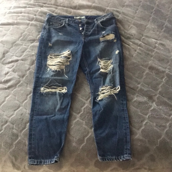 Distressed Ripped Jeans - Picture 4 of 4